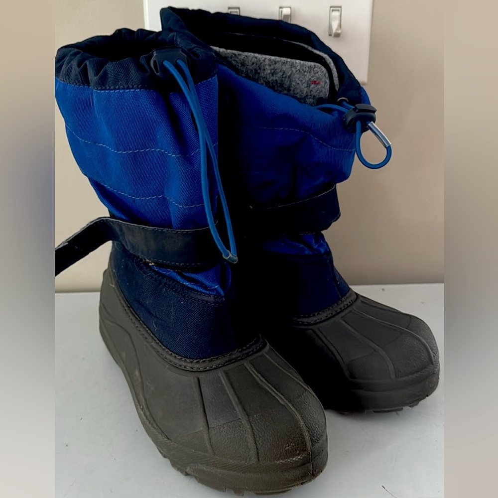 Kids Columbia Snow boots Size 5